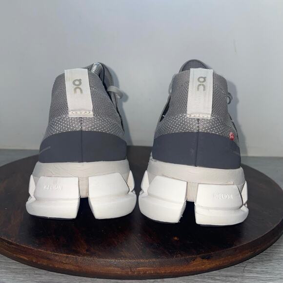 On Running Cloudswift 3 Shoes Sneakers Mens 9.5 US Alloy Glacier Cloud Running main image 4